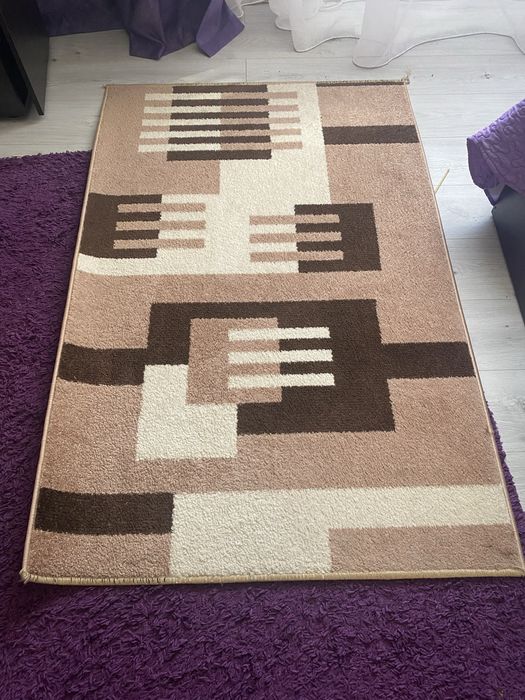 Vând covoare groase