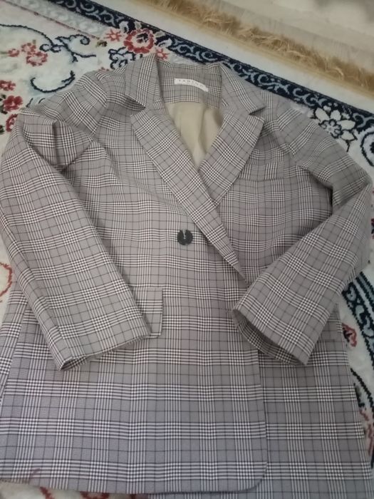 Продам комбинезон подходит для девочки и для мальчика