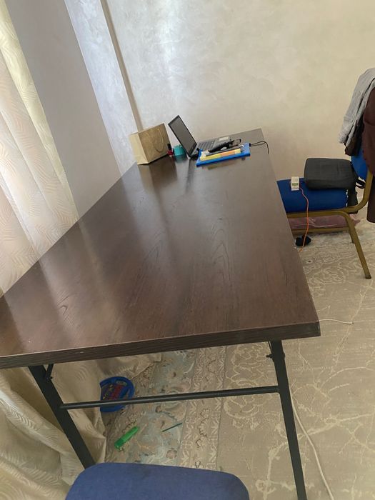 Стол в хорошем качестве