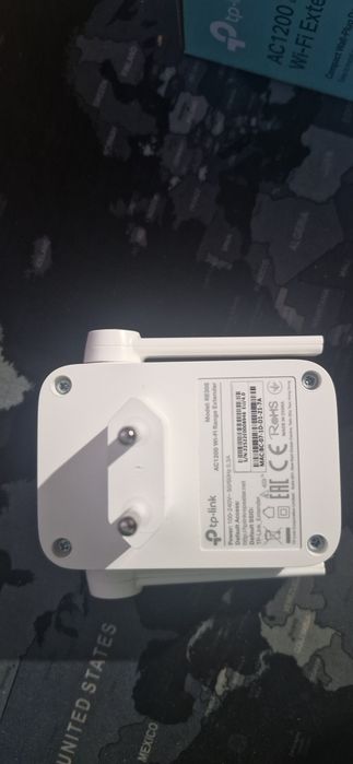 Усилитель интернет-сигнала TP-LINK RE305 AC1200