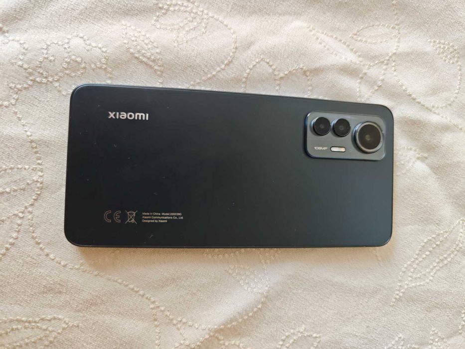 Телефон Xiaomi 12 Lite