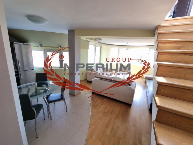 Дава се под наем Тристаен апартамент в Варна, Гръцка махала - 130 кв.м за 850 € - Снимка #1