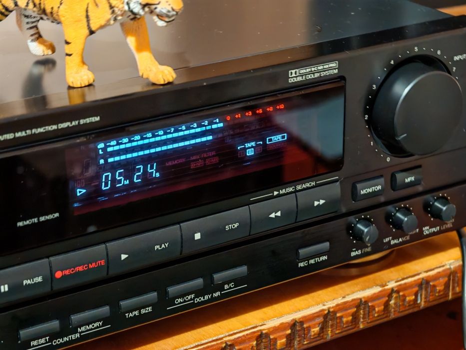 Denon DRM-710. Tape deck 3 Head. Ca nou. Preț fix !