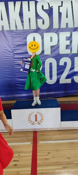 Продаю рейтинговое платье