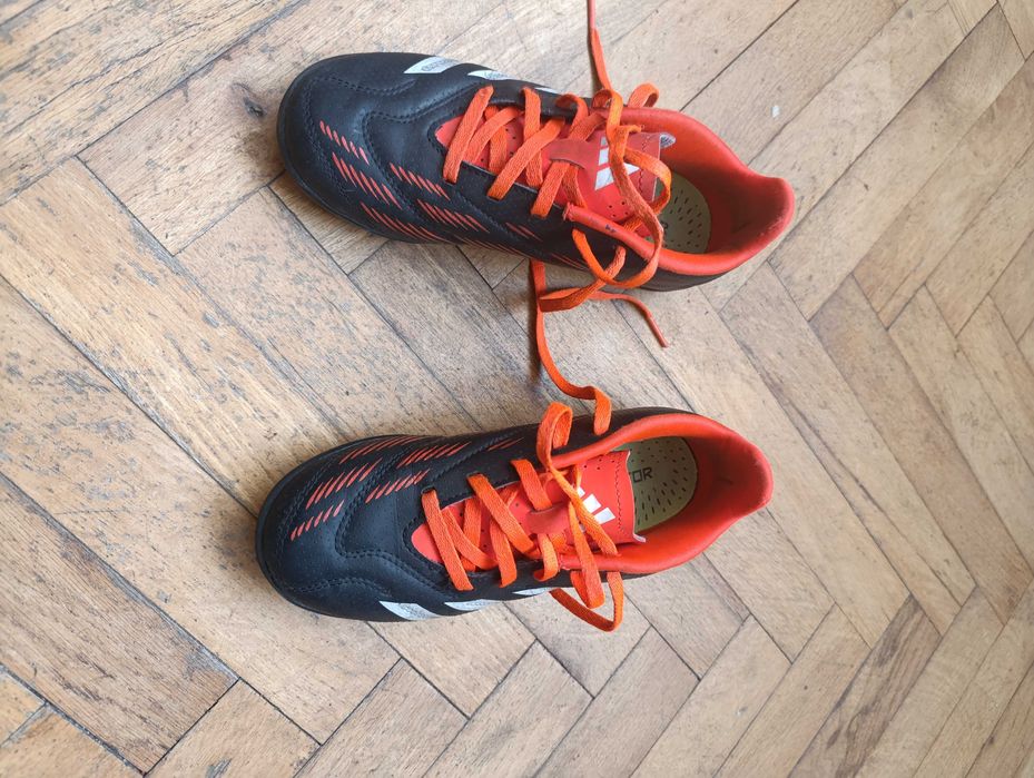 Детски бутонки Adidas