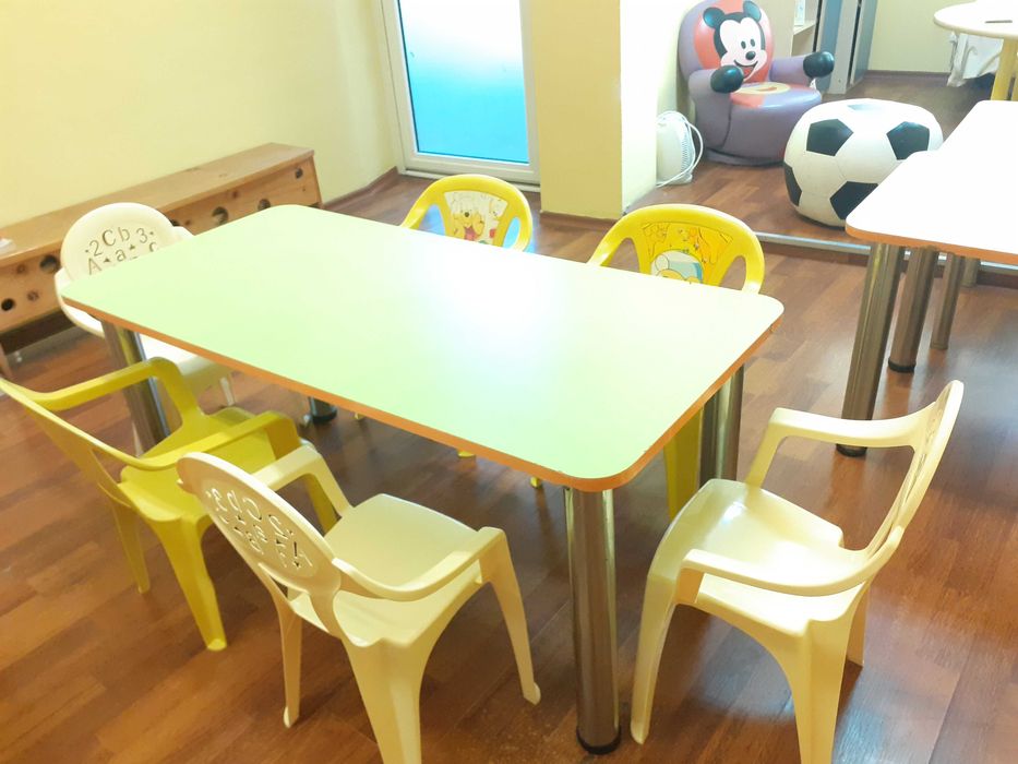 детски масички и столчета