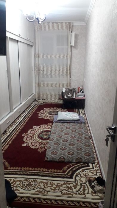 Квартира срочно  сотилади.