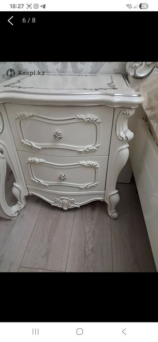 Спальный гарнитур