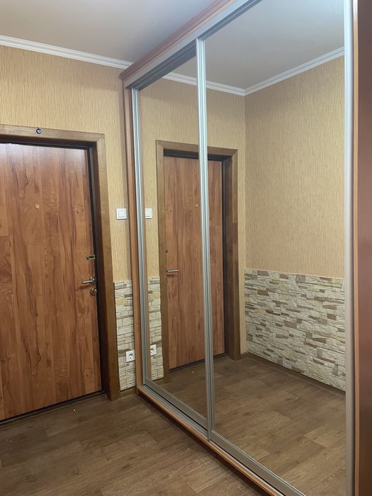 Продам трехкомнатную квартиру