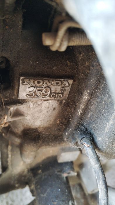 Vând  generator, și schimb motor barca