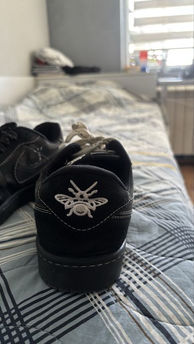 Jordan 1 low travis scott