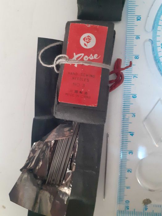 Продавам Игли за шиене