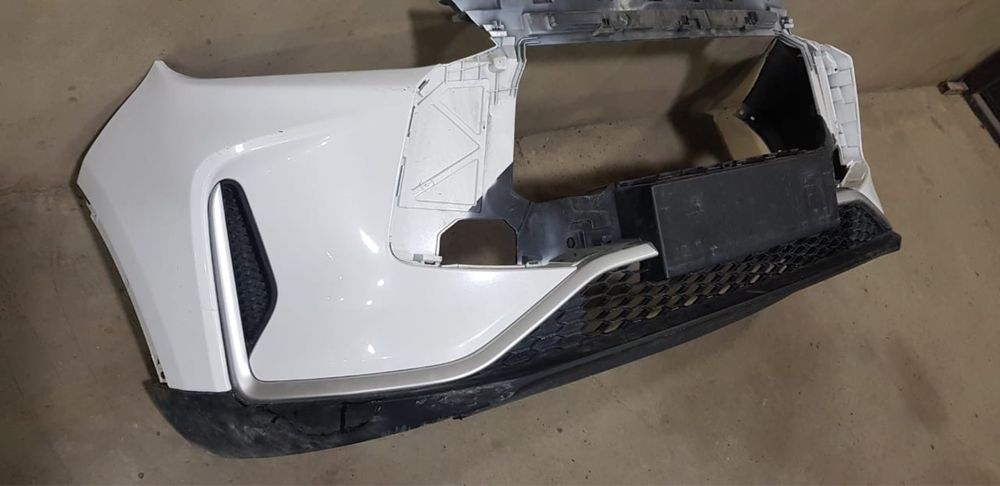 Бампер и решётка от Jetour x50.