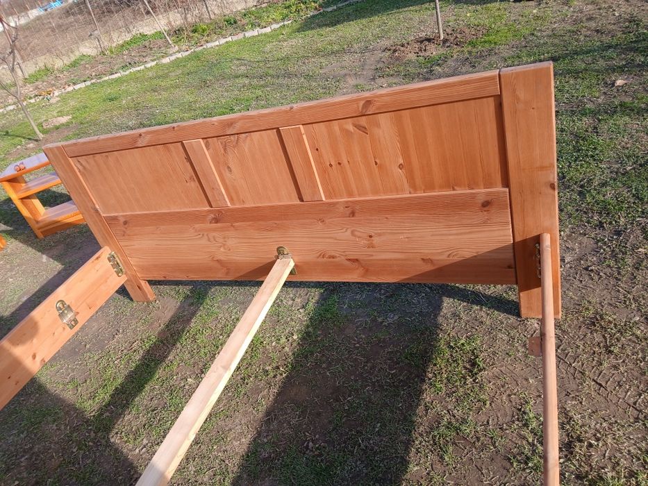 Pat dormitor din lemn masiv 1,8 m x 2m