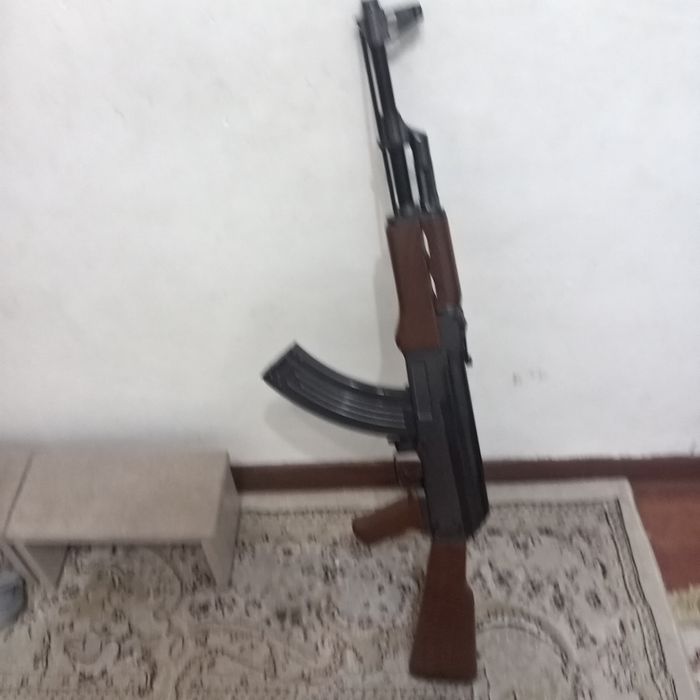 Подам игуркша автомат ак47