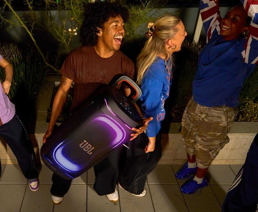 Нова Аудио Безжична Система JBL PartyBox 330, Включена Батерия, 2 години Гаранция, Портативна Тонколона, Черна