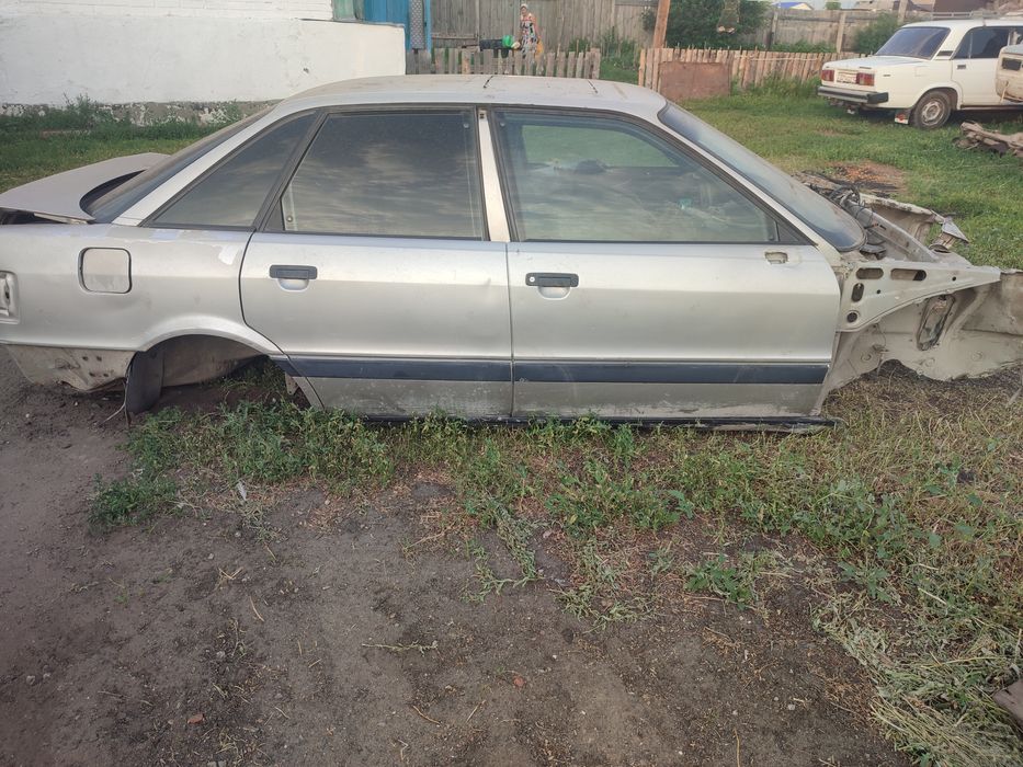 По запчастям Ауди 80 б3