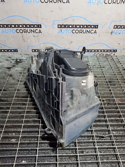 Far Stanga Land Rover Freelander 2 2006 - 2010 SUV 4 Usi (777) Fara xenon