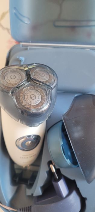 Электробритва Philips "Cool Skin".