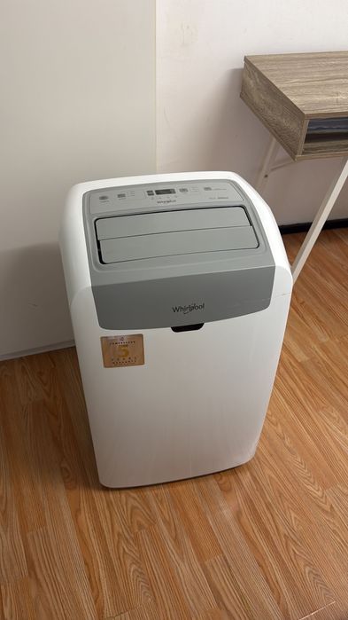 Portable WHIRLPOOL AC Aparat de aer conditionat portabil Whirlpool PACW212CO, 12000 BTU, Clasa A, filtru Hepa, functie Around U, kit fereastra inclus