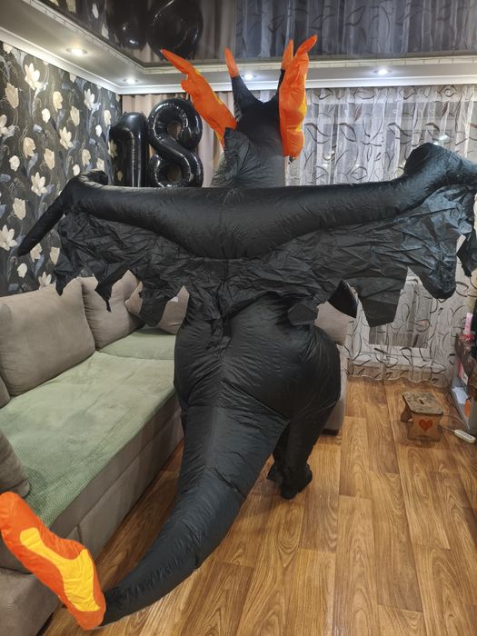 Продам костюм дракона