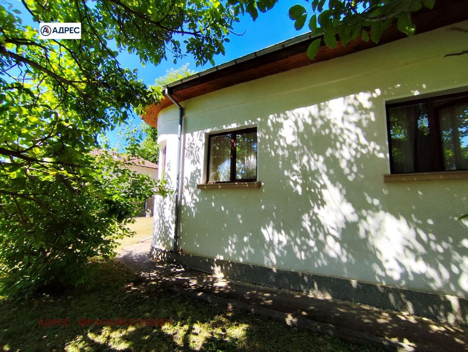 Продава се Къща в с. Ласкар, Област Плевен - 82 кв.м за 976 €/кв.м - Снимка #1