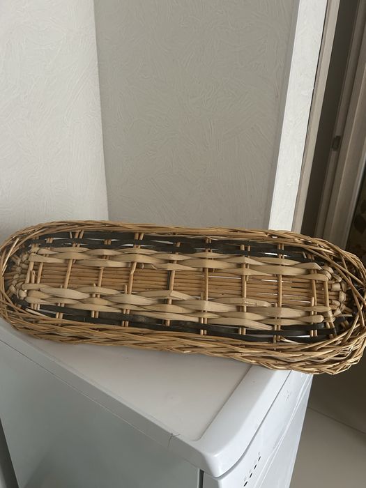 Плететеные корзины белые и коричневые