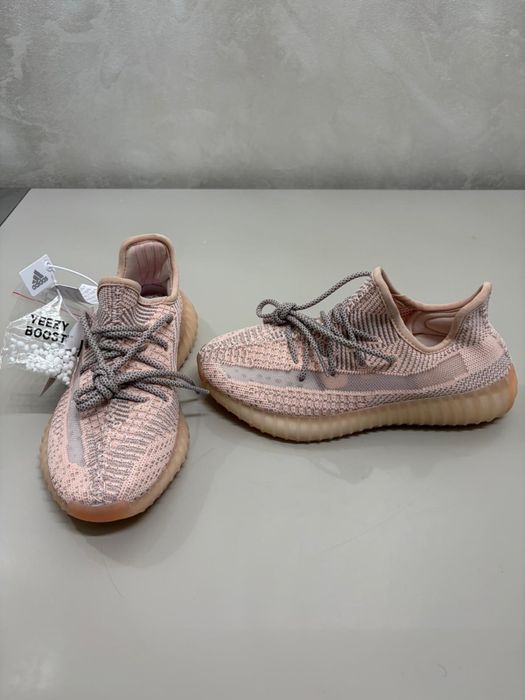 Yeezy 350 V2 bucuresti