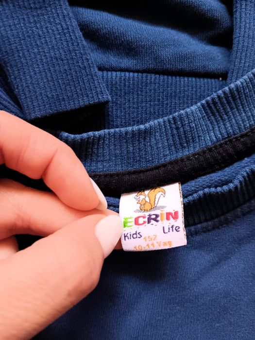 Vand lot bluzițe marime 140-152