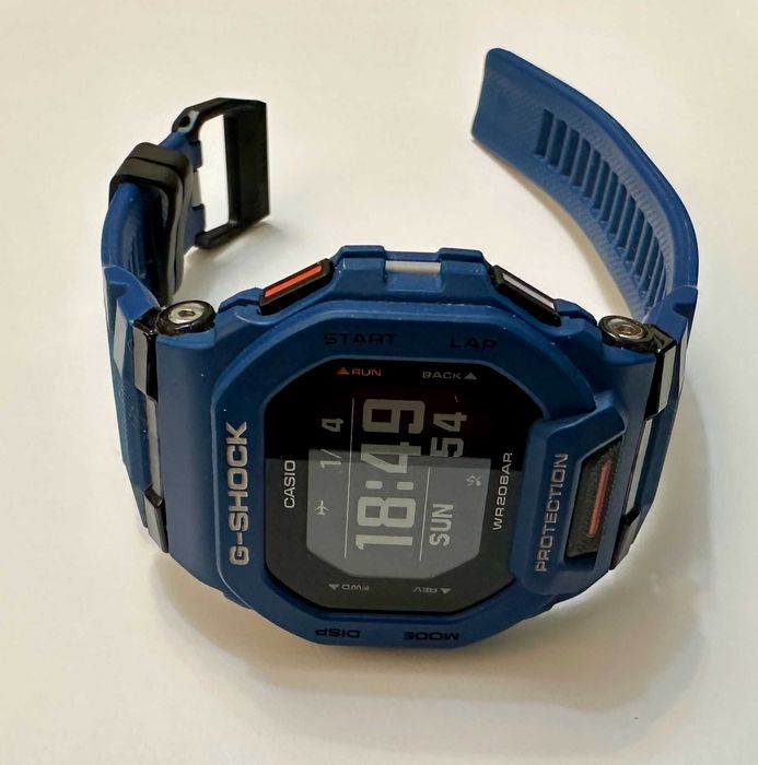 Vând ceas Casio G-Shock G-Squad GBD-200-2ER în stare excelentă