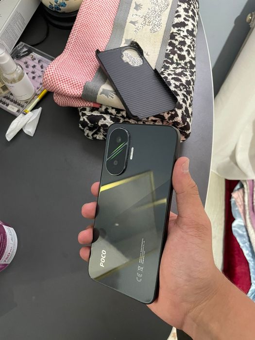 Poco F7 12/512 с коробкой