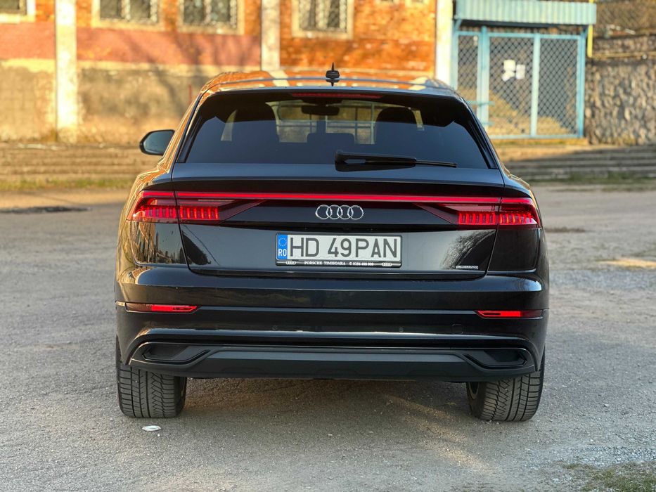 AUDI Q8 2020 — imagine 12