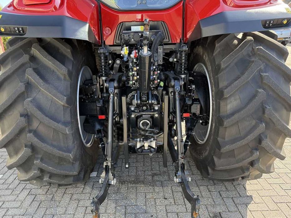 Трактор колесный Case IH Puma 240 CVX AFS Connect