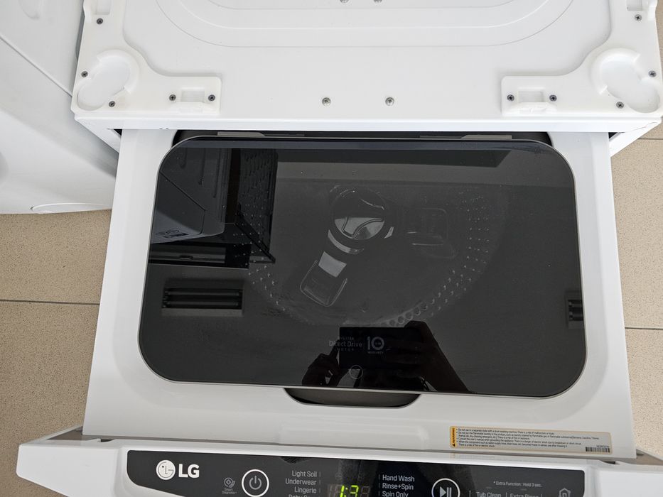 Малка Пералня LG