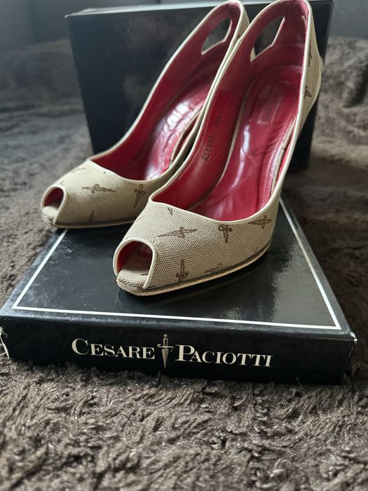 Обувки Cesare Paciotti