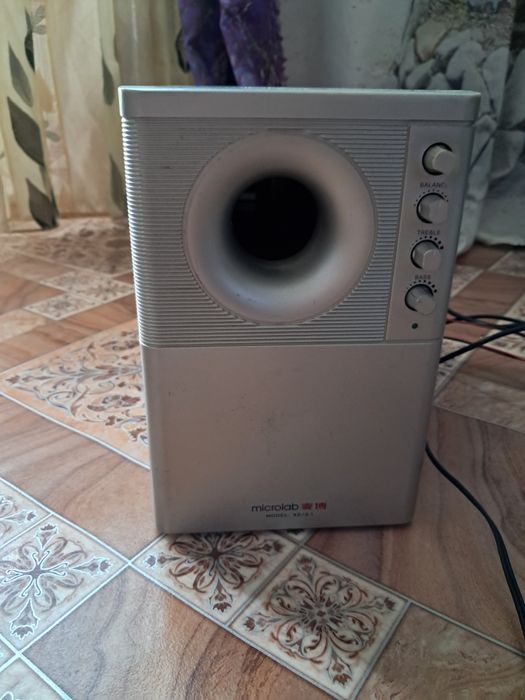 Продаётся microlab x2 2.1