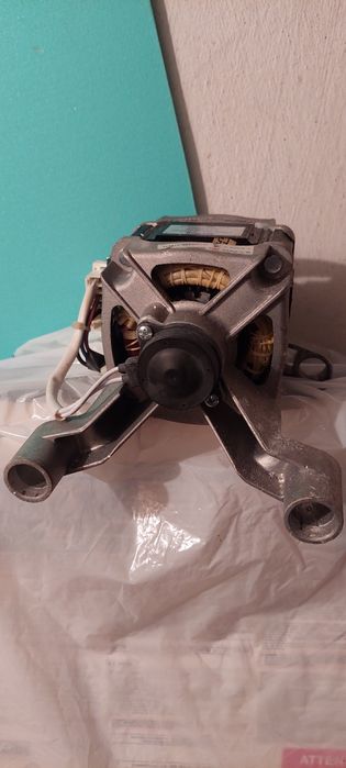 Мотор за пералня Индезит