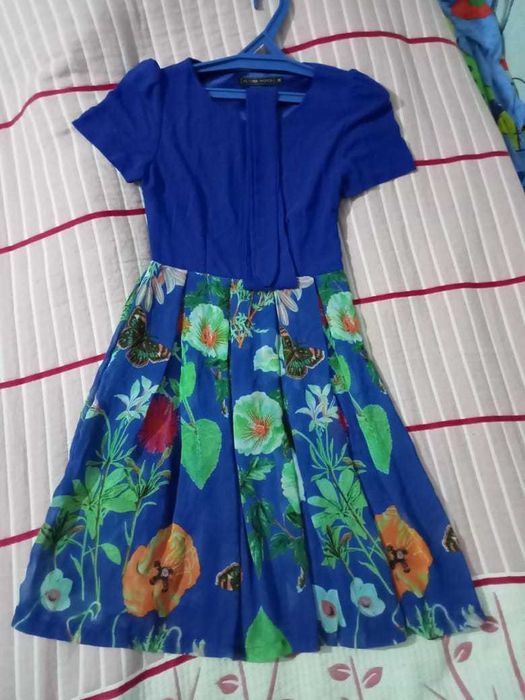 Продам несколько платьев