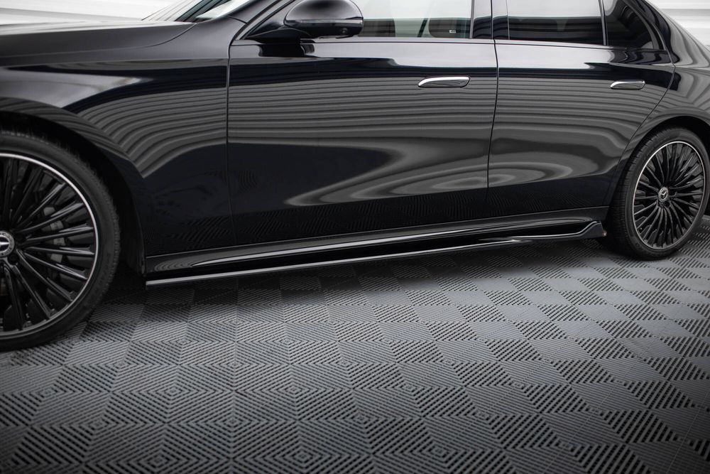Добавки за прагове Maxton design за Mercedes Benz W214 (2023-)
