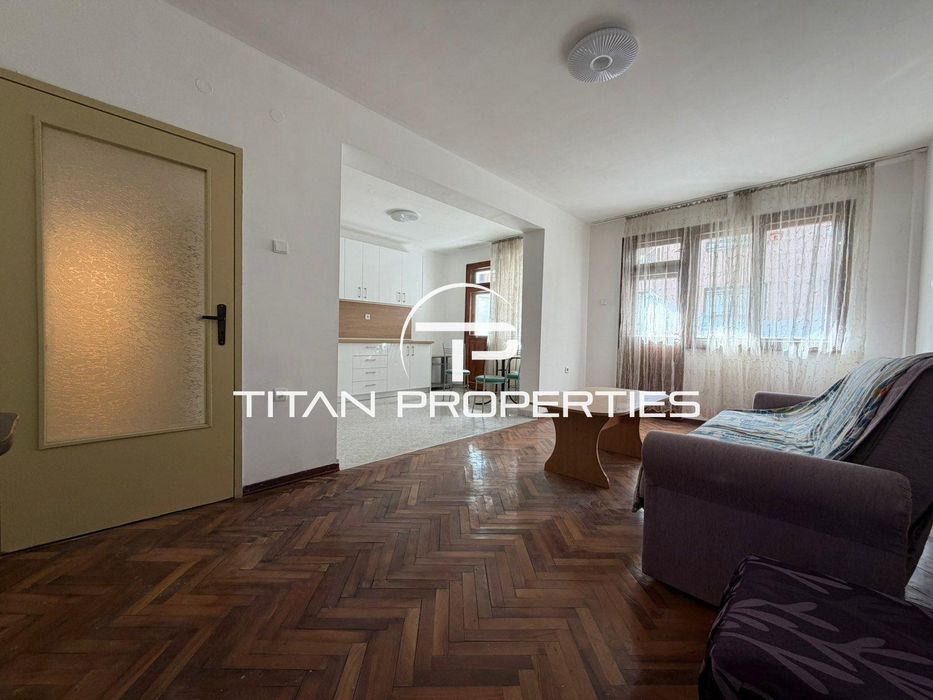 Продава се Тристаен апартамент в Пловдив, Кършияка - 95 кв.м за 1674 €/кв.м - Снимка #1