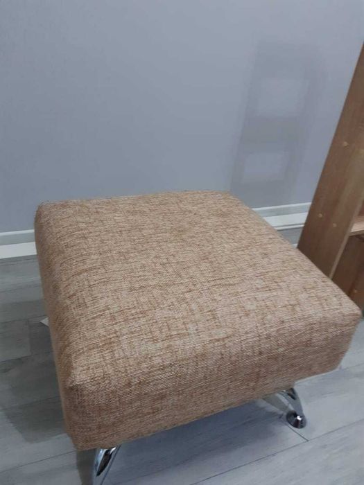 Продам диван в хорошем состоянии