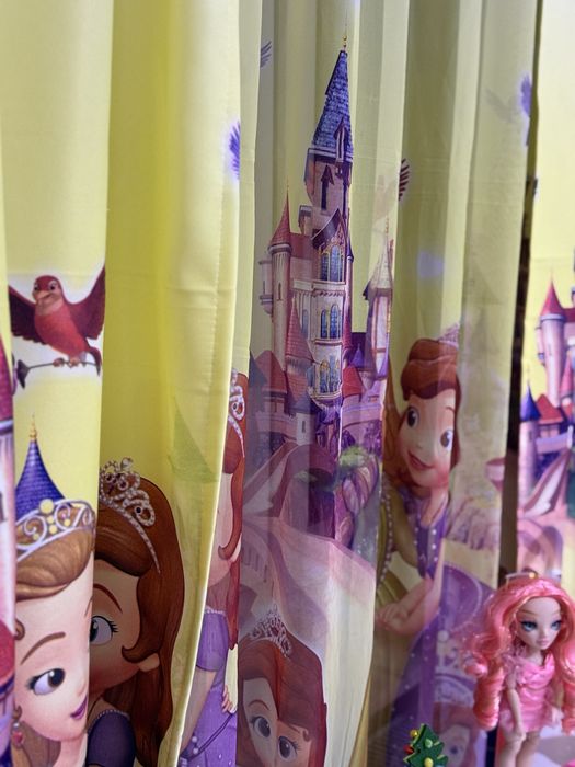 Perdea si draperii  fete