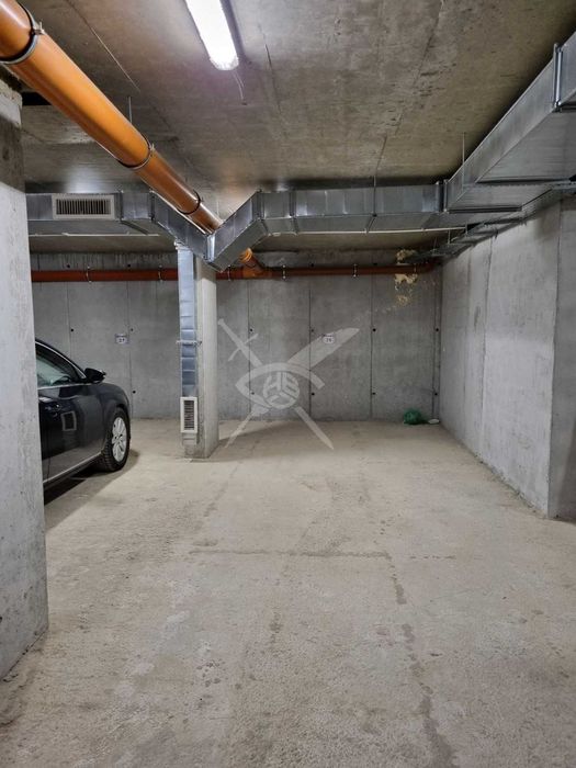 Паркомясто в Меден Рудник 63134