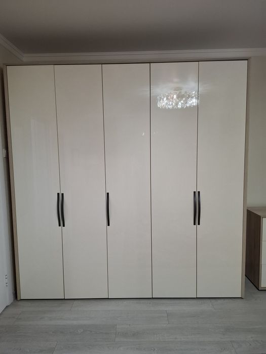 Продам шкаф и комод