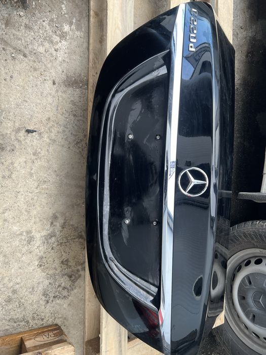 Mercedes W205 C класа заден капак