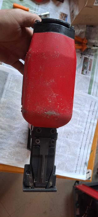 Професионален такер Haubold 9180