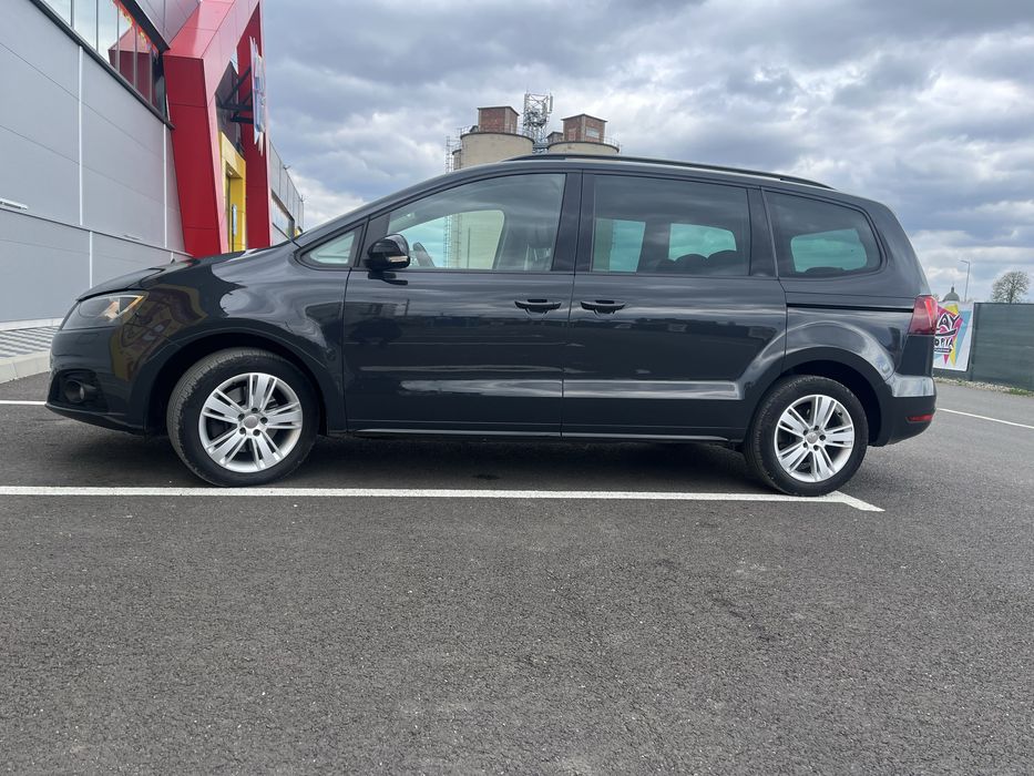 Vand Seat Alhambra 2017 euro 6 cu 7 locuri