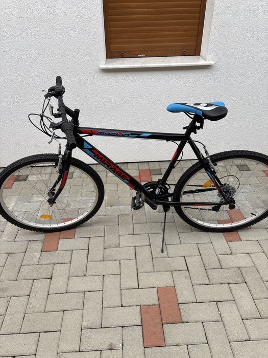 Vand bicicleta noua