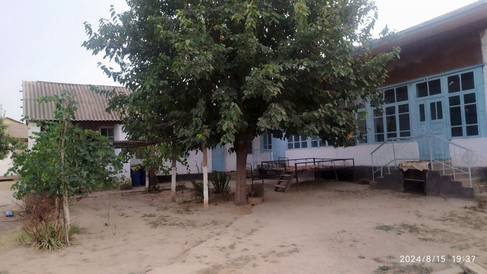 Uy sotiladi 32 sotik