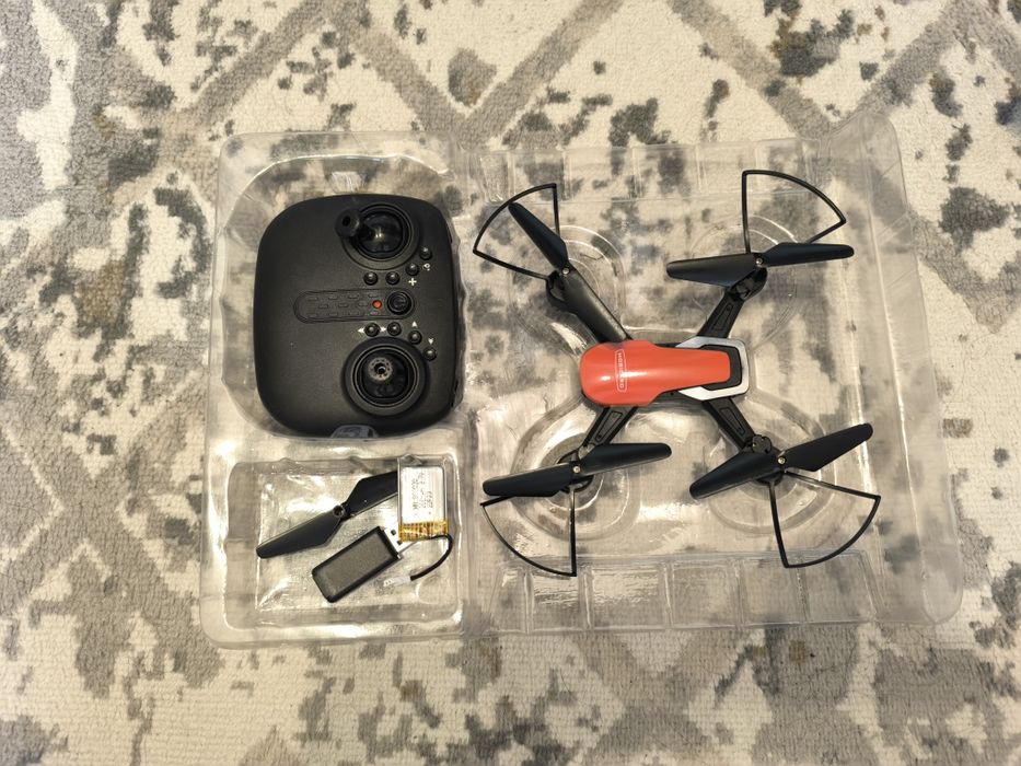 Skylight Дрон ..